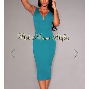 Jade textured plunging V neck midi dress